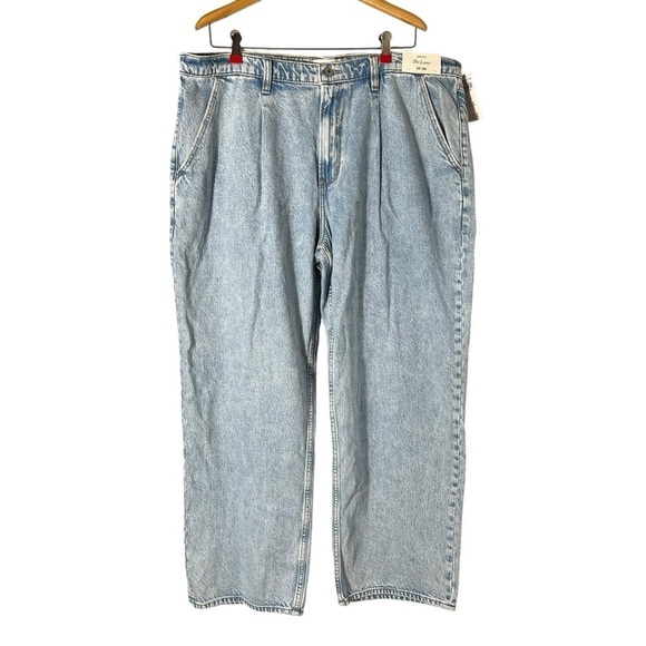 ABERCROMBIE & FITCH The Loose High Rise Jeans with Pleats - Picture 3 of 11